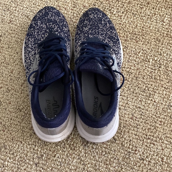 Brooks Launch 6 - Picture 3 of 6